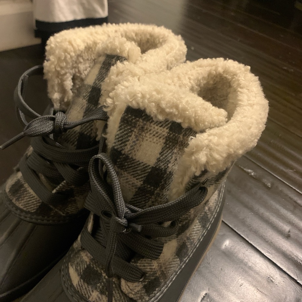 Gray and Cream Lace-Up Winter Boots with Sherpa Lining